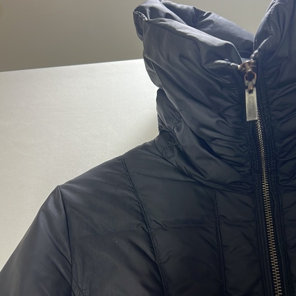 Cole Haan Black Fully Lined Belted Puffer Zip Closure Coat Front Pockets Size S - Picture 12 of 12